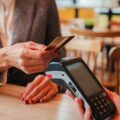 BCP atribuye el boom de tarjetas a la inclusión financiera, mientras crecen las alertas por endeudamiento – Economía