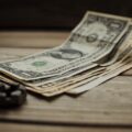 Dólar bajo y guaraní fuerte: ¿qué sectores ganan y cuáles pierden? – Economía