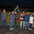 Invasor Campos gana en la principal para el triplete del stud 8 Años – Polideportivo